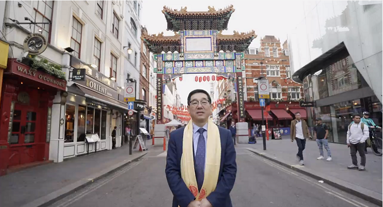 英国黄帝文化创新发展基金会主席；全英河南同乡联谊会暨英国河南商会创始会长、主席焦建功